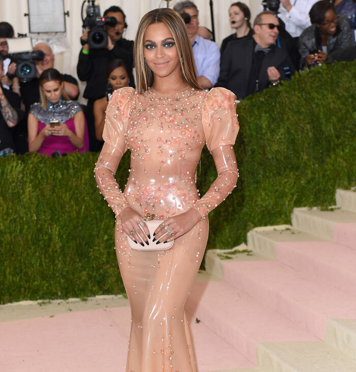 Report Reveals Met Gala’s Freefall As Ticket Prices Plummet Amid Controversy