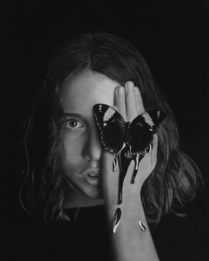 20 Stunning Charcoal Drawings Of Animals Created By A Father-Daughter Duo