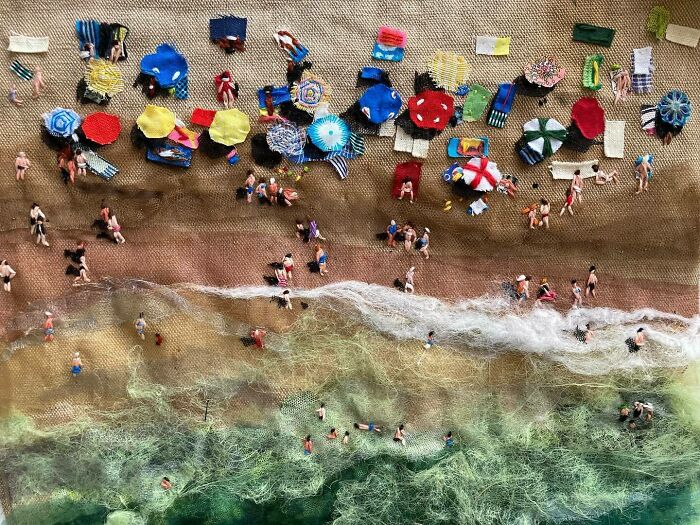 Artist Uses Embroidery And Recycled Fabrics To Capture The Magic Of Simple Everyday Scenes (55 Pics)