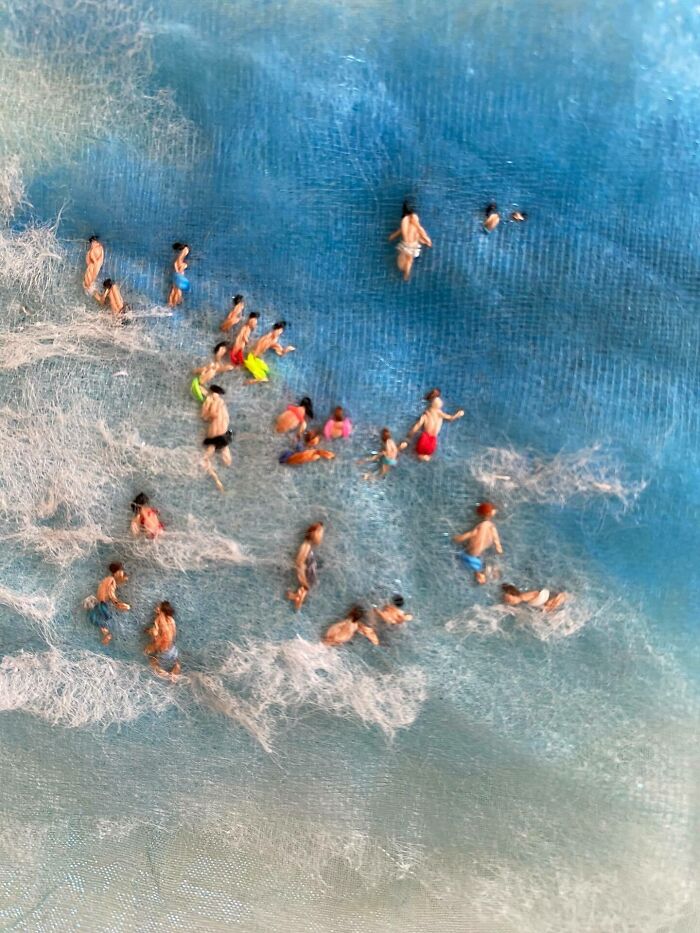 Artist Uses Embroidery And Recycled Fabrics To Capture The Magic Of Simple Everyday Scenes (55 Pics)