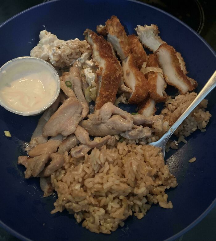 59 Girl Dinner Pics That Come With A Side Of Stories We Were Not Prepared For