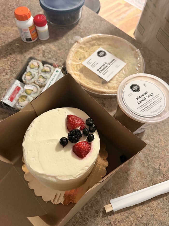 59 Girl Dinner Pics That Come With A Side Of Stories We Were Not Prepared For