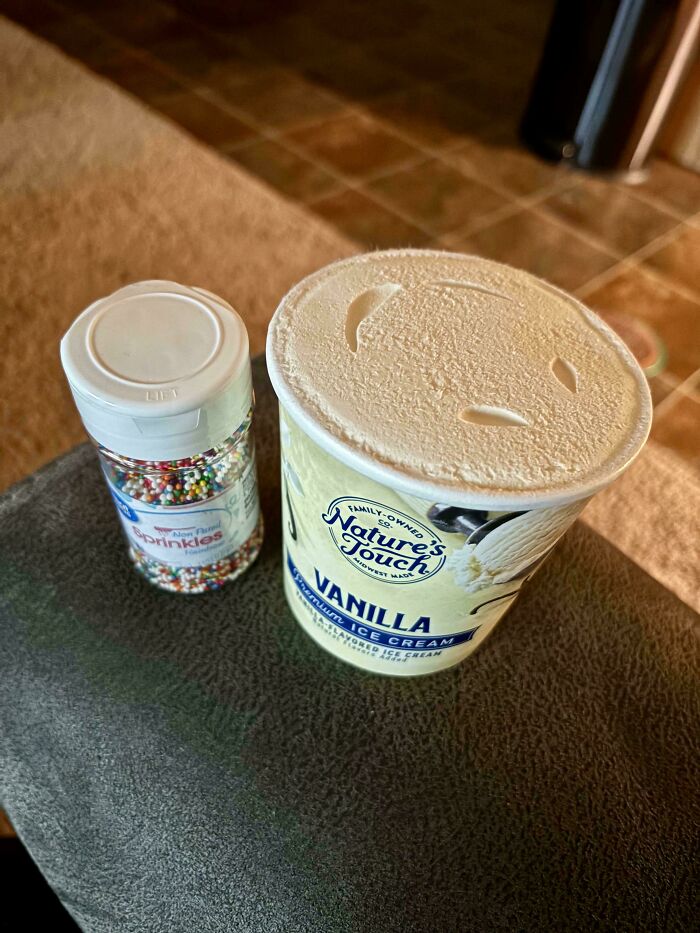 59 Girl Dinner Pics That Come With A Side Of Stories We Were Not Prepared For