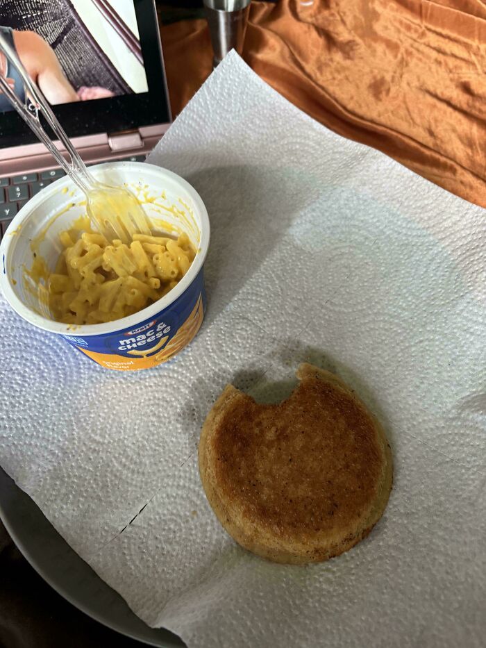 59 Girl Dinner Pics That Come With A Side Of Stories We Were Not Prepared For