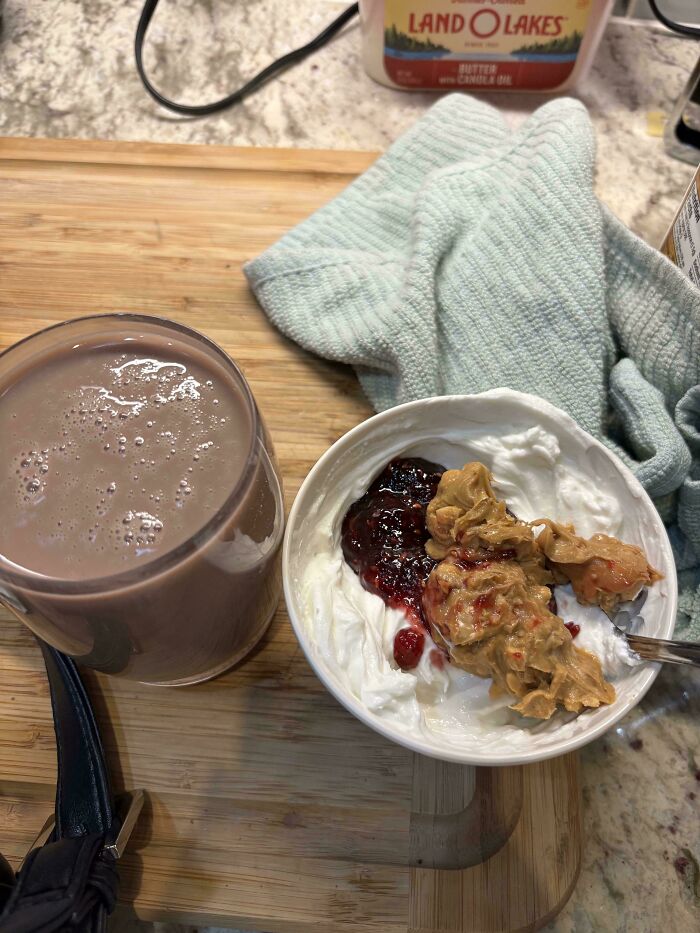 59 Girl Dinner Pics That Come With A Side Of Stories We Were Not Prepared For