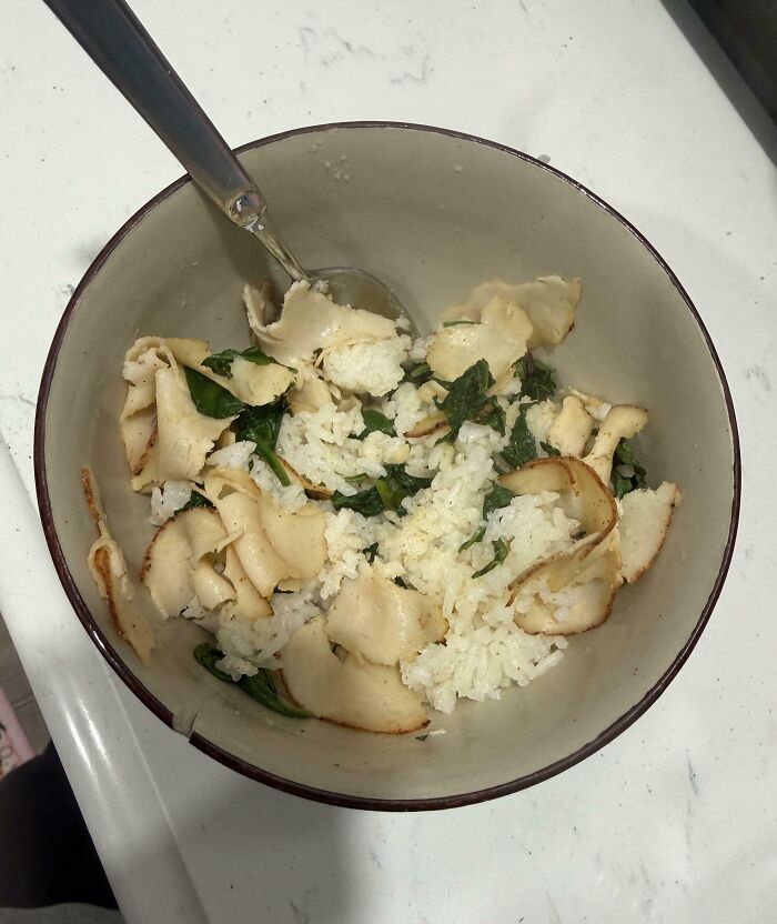 59 Girl Dinner Pics That Come With A Side Of Stories We Were Not Prepared For