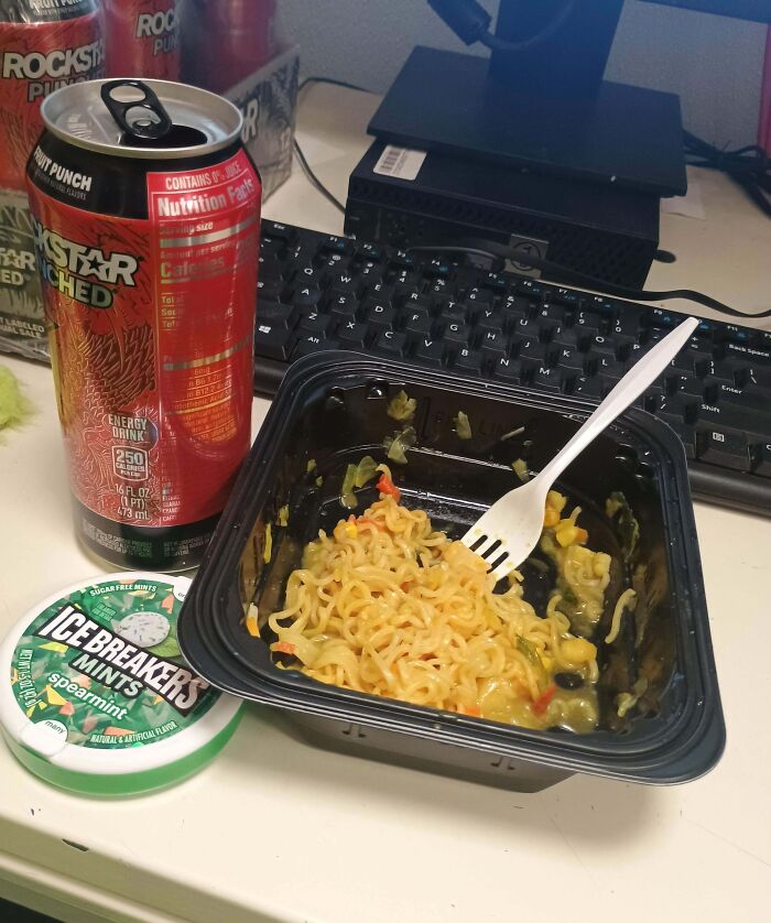 59 Girl Dinner Pics That Come With A Side Of Stories We Were Not Prepared For