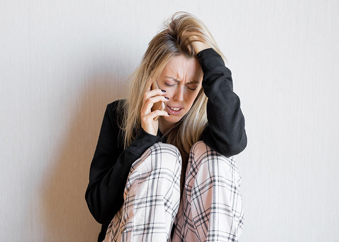 Woman Leaves Friend In Crisis After Realizing What She Was Really Trying To Do: &ldquo;I&rsquo;m Moving On With My Life&rdquo;