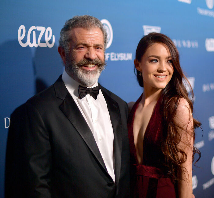 Mel Gibson’s “Secret Love” Passes Away In Horrible Swimming Pool Accident