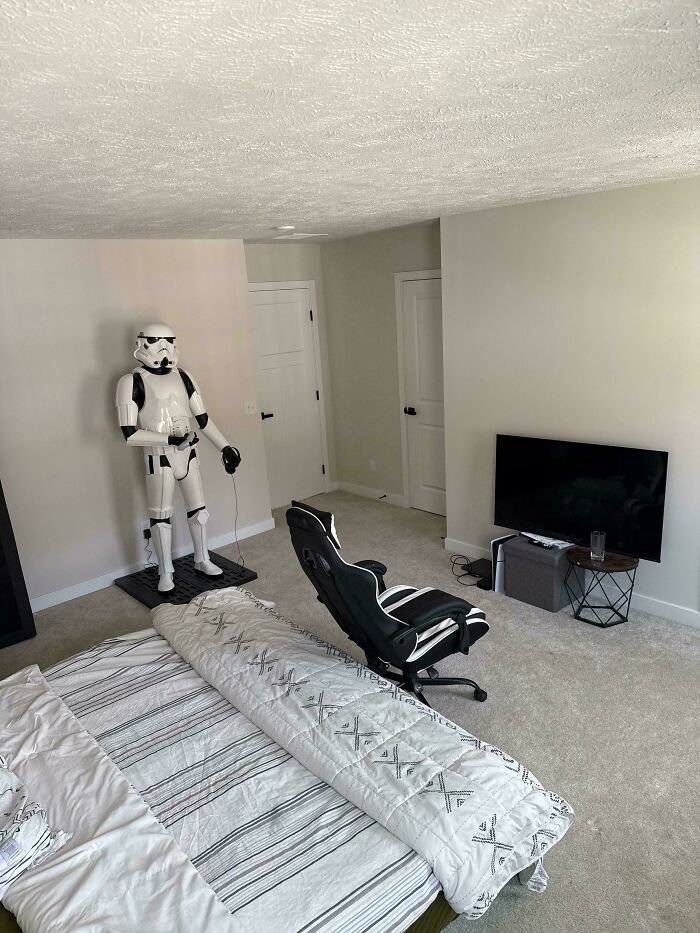 76 Unique Bachelor Pads That Might Make You Laugh, Cringe, And Maybe Take Notes