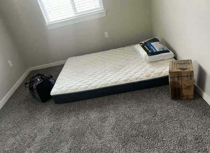 76 Unique Bachelor Pads That Might Make You Laugh, Cringe, And Maybe Take Notes