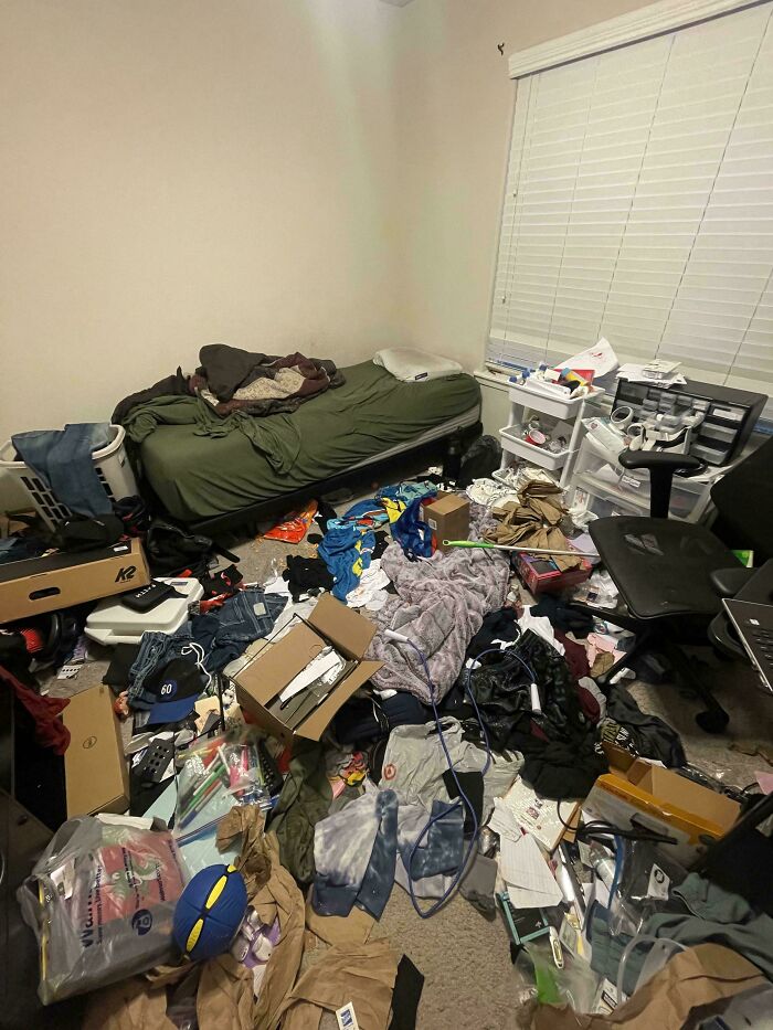 76 Unique Bachelor Pads That Might Make You Laugh, Cringe, And Maybe Take Notes