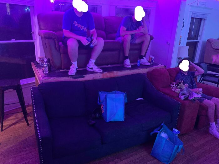 76 Unique Bachelor Pads That Might Make You Laugh, Cringe, And Maybe Take Notes