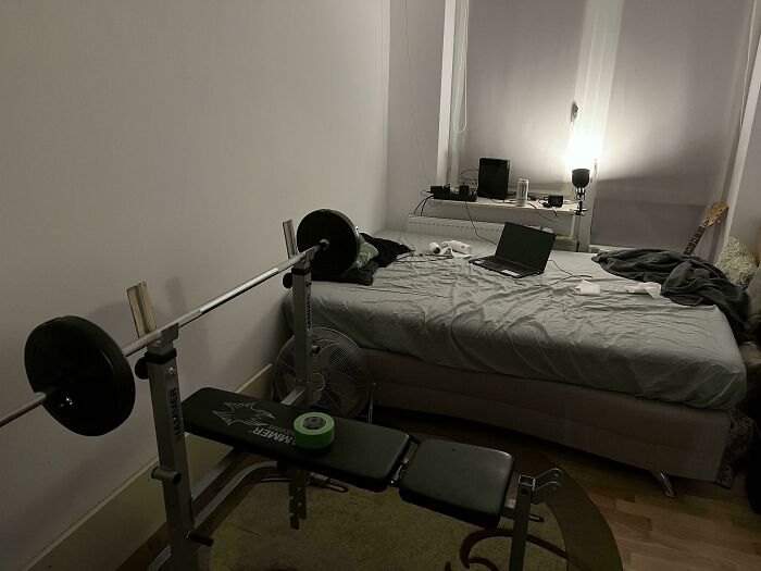 76 Unique Bachelor Pads That Might Make You Laugh, Cringe, And Maybe Take Notes