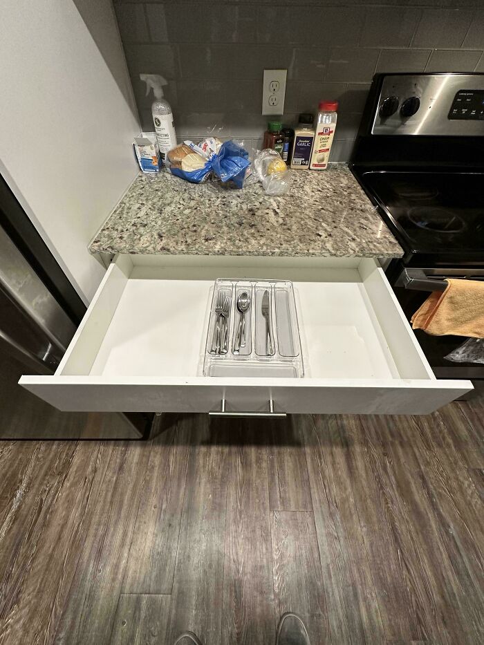 76 Unique Bachelor Pads That Might Make You Laugh, Cringe, And Maybe Take Notes