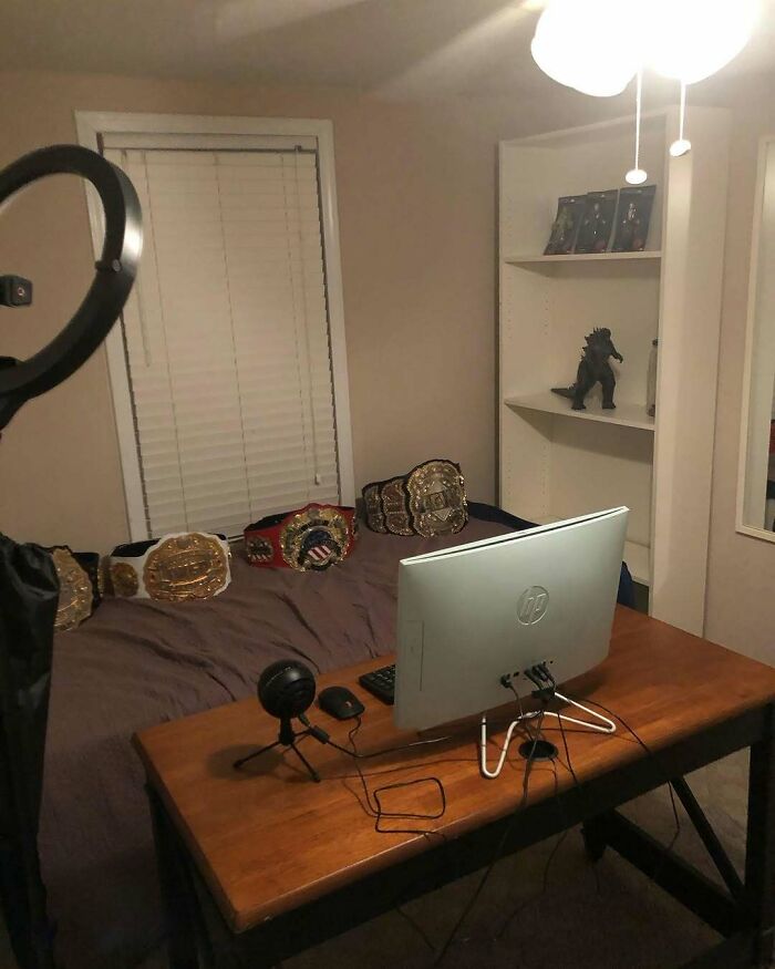 76 Unique Bachelor Pads That Might Make You Laugh, Cringe, And Maybe Take Notes