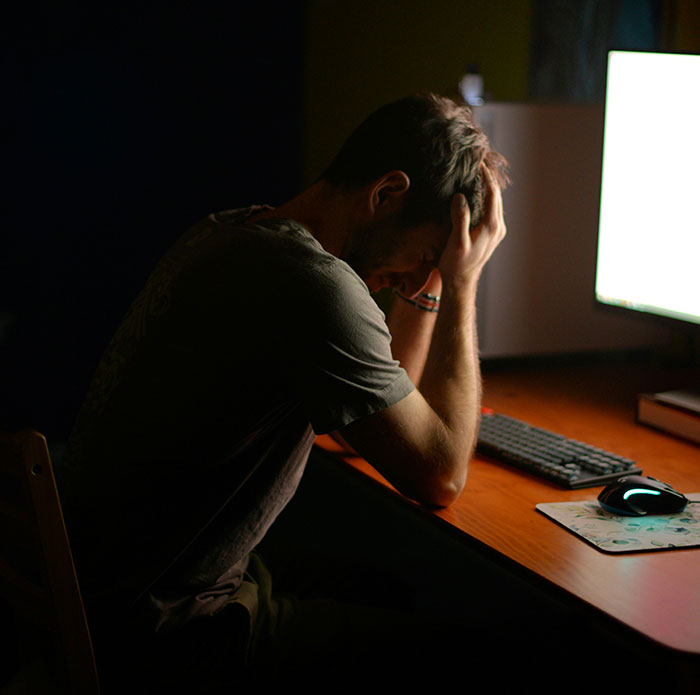 Company&rsquo;s Offer Leaves Job Candidate Literally Speechless, So He Hangs Up Mid-Interview