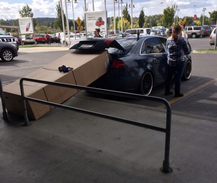 45 People Who Thought IKEA Would Be Quick, Easy, And Cheap And Were Proven Very Wrong
