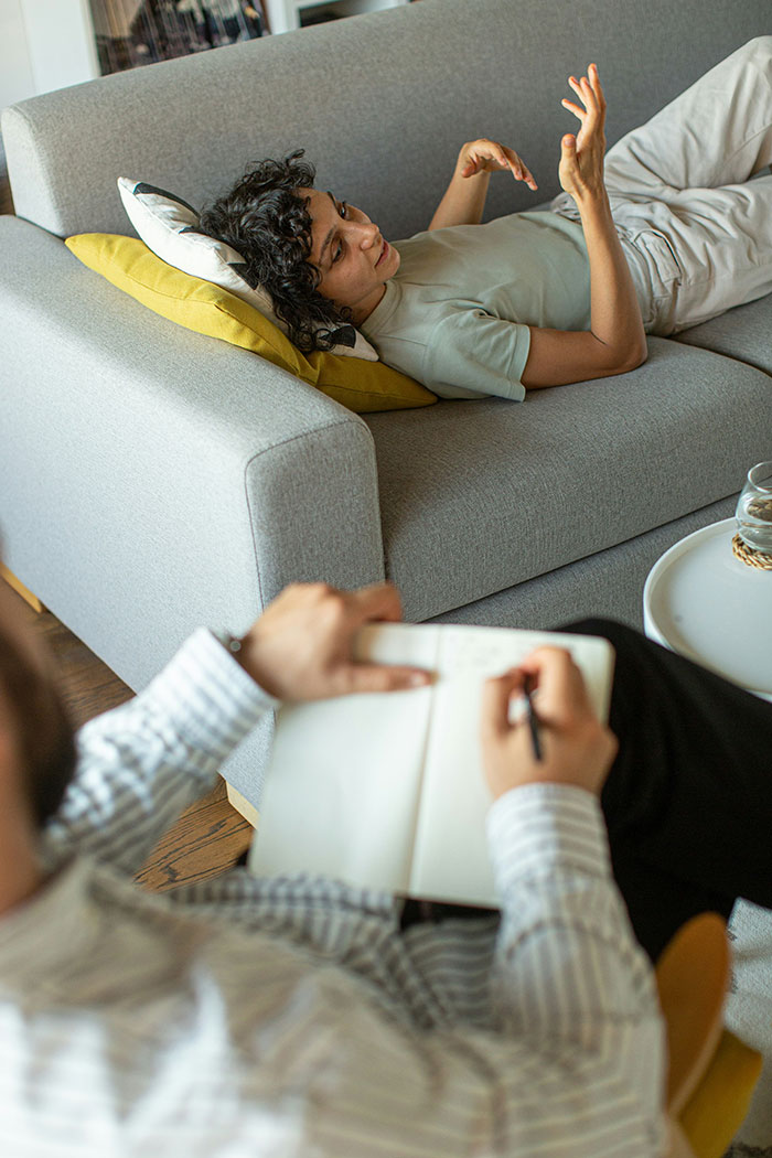 Open Marriage Takes A Wild Turn When Husband’s GF Asks For A Baby, Wife Gives Him An Ultimatum