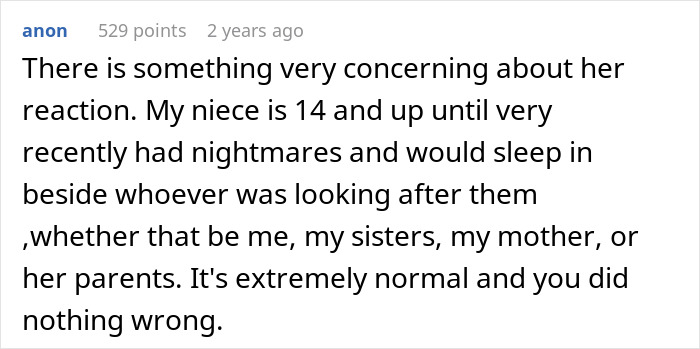 Sister Lets Scared 9YO Bro Sleep In Her Bed, Her Mom’s Reaction Leaves People Speechless