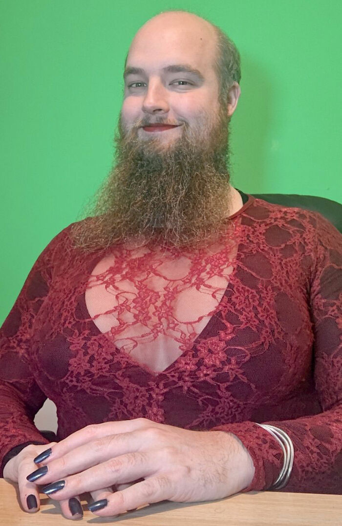 “Insult To Women”: Male Lecturer Wears Fake Breasts And Major Cleavage, University Of Oxford Brutally Slammed