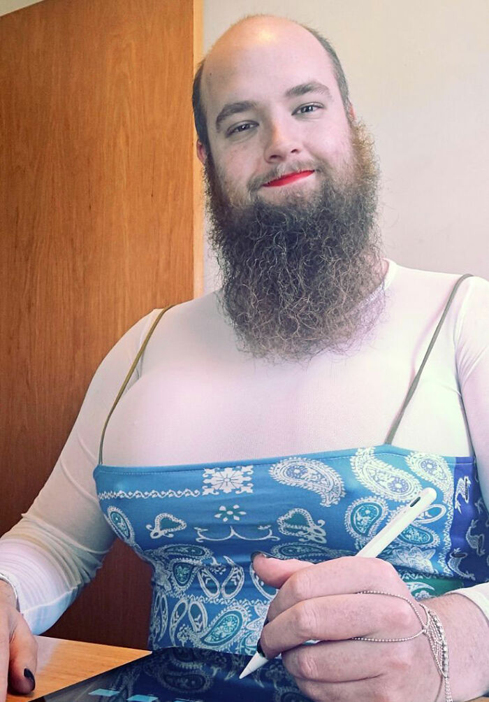 “Insult To Women”: Male Lecturer Wears Fake Breasts And Major Cleavage, University Of Oxford Brutally Slammed