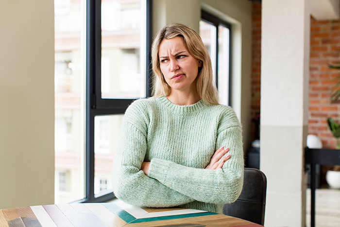 Stepmom Breaks Her Own Promise, Demands Teen Stepkids Apologize For Not Choosing Her During Crisis