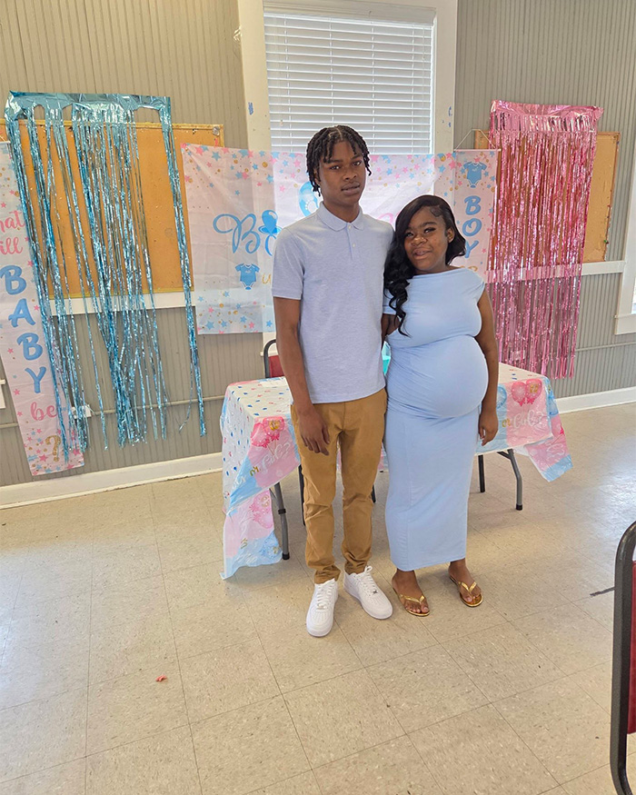 “This Is Sad AF”: Parents Face Criticism After Posting And Celebrating Their 12YO Daughter&rsquo;s Baby Shower