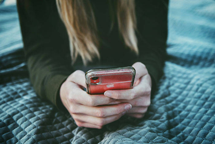Married Man Acts Like It&rsquo;s No Big Deal That He Shared A Hotel Room With A Random Woman For Days