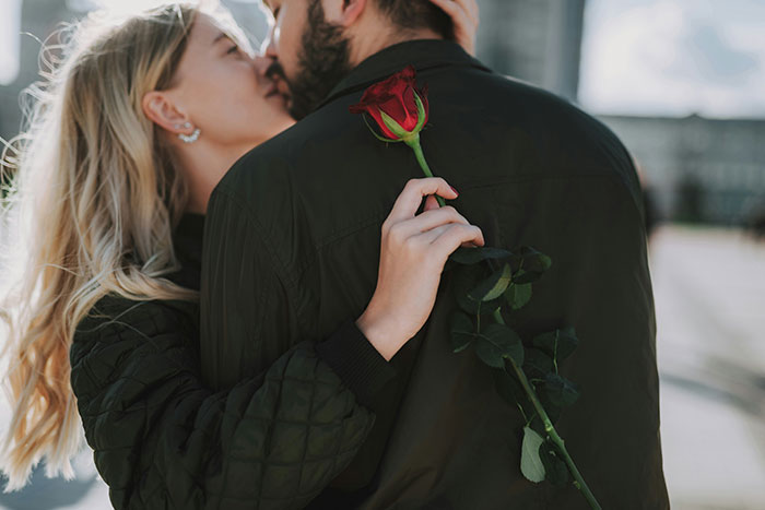 Married Man Acts Like It&rsquo;s No Big Deal That He Shared A Hotel Room With A Random Woman For Days