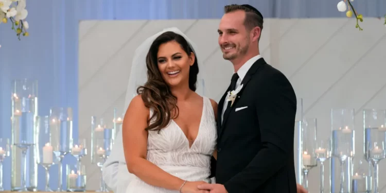 wedding moment of Alexa Alfia and Brennon Lemieux 