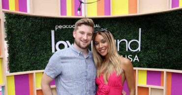 Carsten and Taylor Smith on love island studio