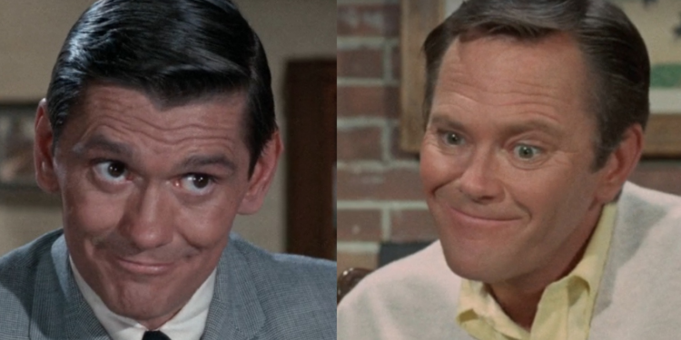 Dick York and Dick Sargent as Darrin Stephens