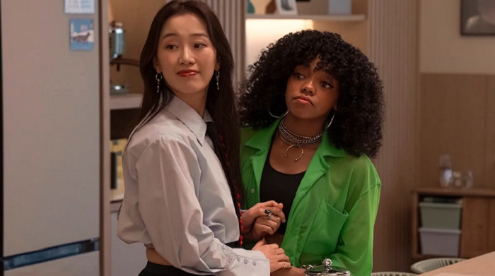Juliana and Yuri end up together in XO, Kitty Season 3 ending Juliana and Yuri end up together in XO, Kitty Season 3 ending