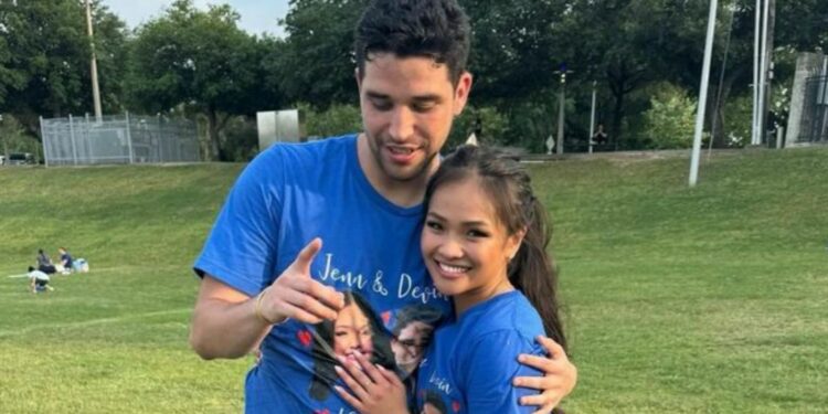 bachelorette couple Jenn tran and Devin Strader bachelorette couple Jenn tran and Devin Strader