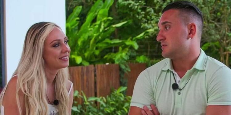 A couple from Netflix Dating Show Perfect Match