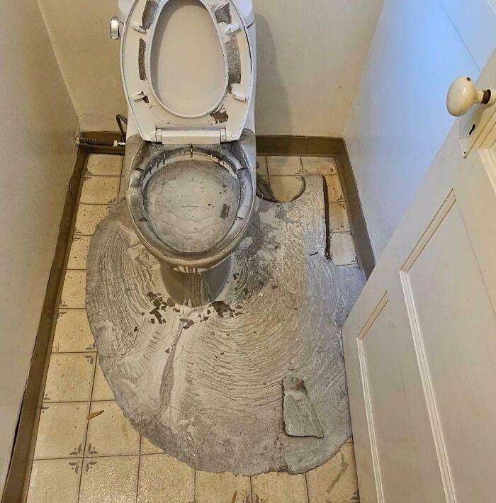 &ldquo;Concrete Overflowed Out Of The Toilet&rdquo;: Home Improvement Fails Ranging From Hilarious To Disastrous