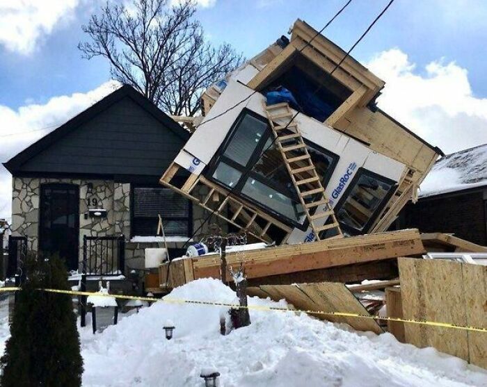&ldquo;Concrete Overflowed Out Of The Toilet&rdquo;: Home Improvement Fails Ranging From Hilarious To Disastrous