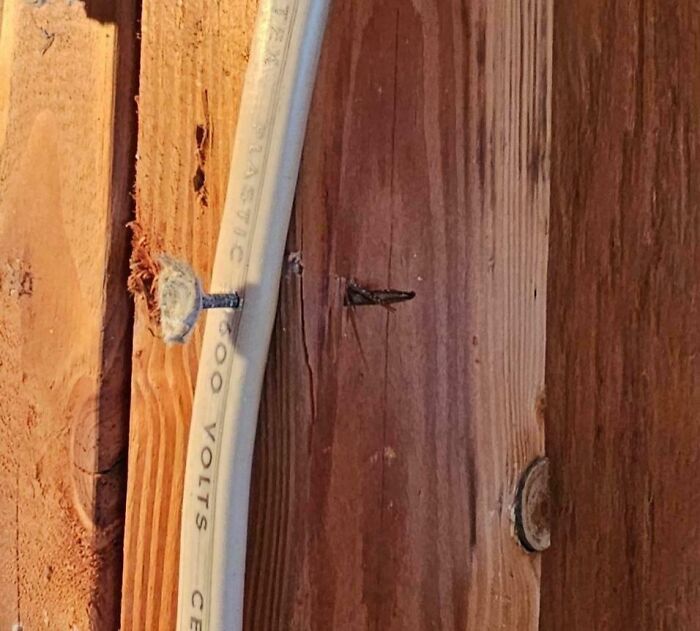 &ldquo;Concrete Overflowed Out Of The Toilet&rdquo;: Home Improvement Fails Ranging From Hilarious To Disastrous