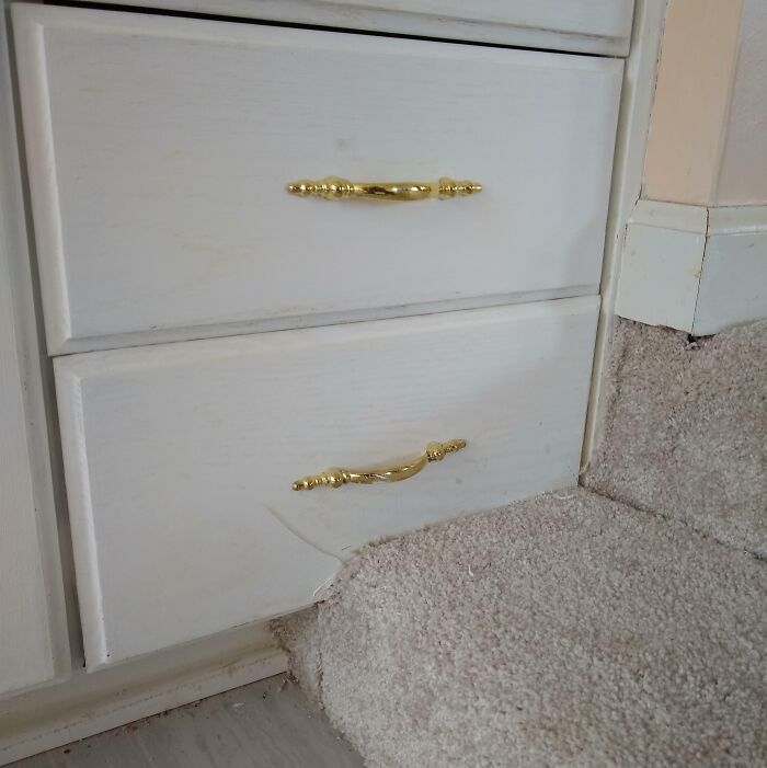 &ldquo;Concrete Overflowed Out Of The Toilet&rdquo;: Home Improvement Fails Ranging From Hilarious To Disastrous