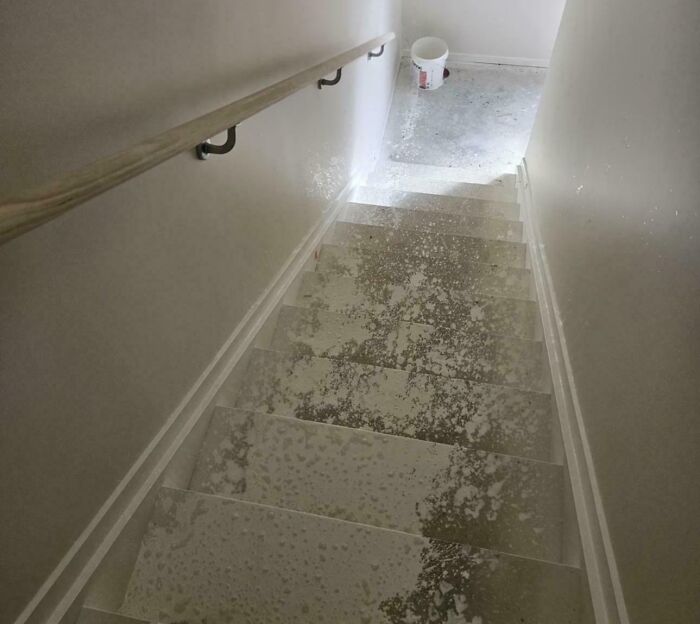 &ldquo;Concrete Overflowed Out Of The Toilet&rdquo;: Home Improvement Fails Ranging From Hilarious To Disastrous