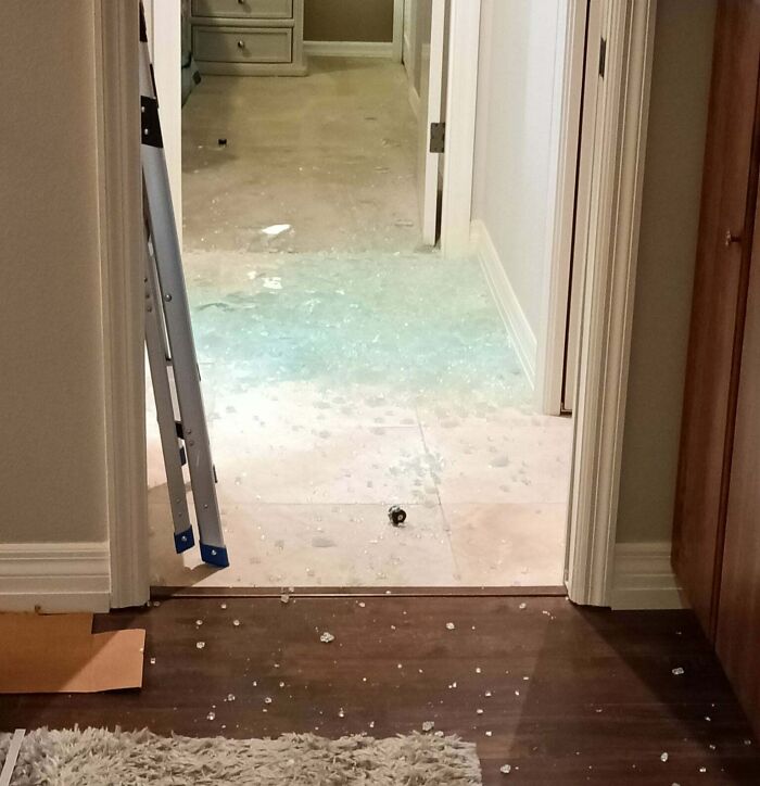 &ldquo;Concrete Overflowed Out Of The Toilet&rdquo;: Home Improvement Fails Ranging From Hilarious To Disastrous