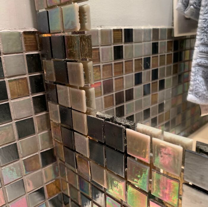 &ldquo;Concrete Overflowed Out Of The Toilet&rdquo;: Home Improvement Fails Ranging From Hilarious To Disastrous