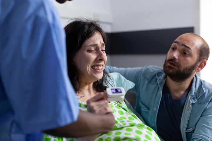 73 Maternity Ward Stories That Left Staff Completely Shocked