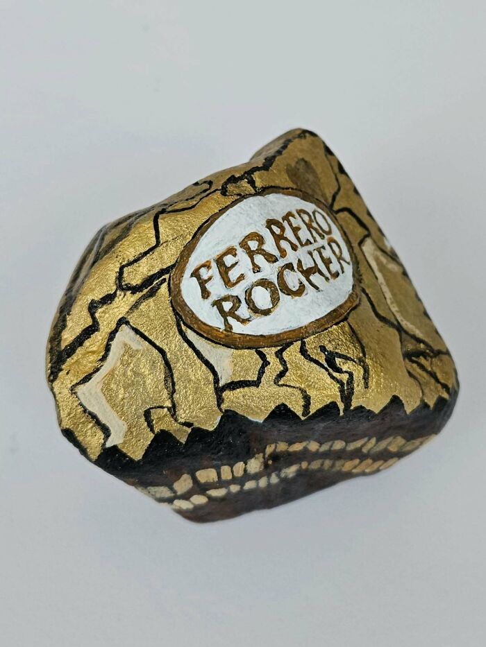 40 Colorful Stone Creations By This Artist That Turn Rocks Into Iconic Foods And Famous Products
