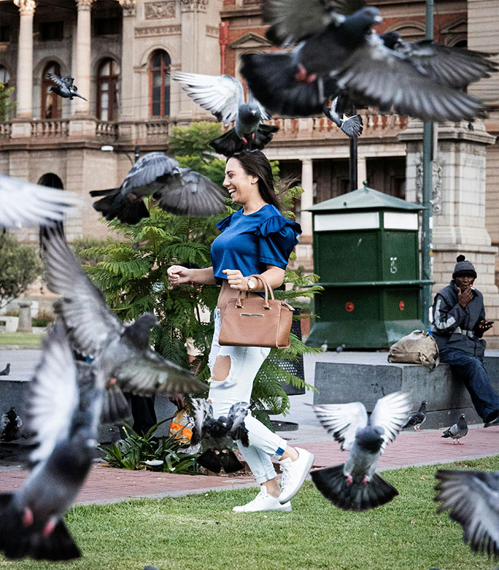 Birds Are Sexist According To Bizarre New Study &mdash; And The Gender They Prefer Has Stumped Scientists