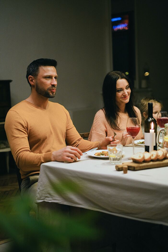 47 Family Secrets Parents Told Their Kids That Shook Them To The Core