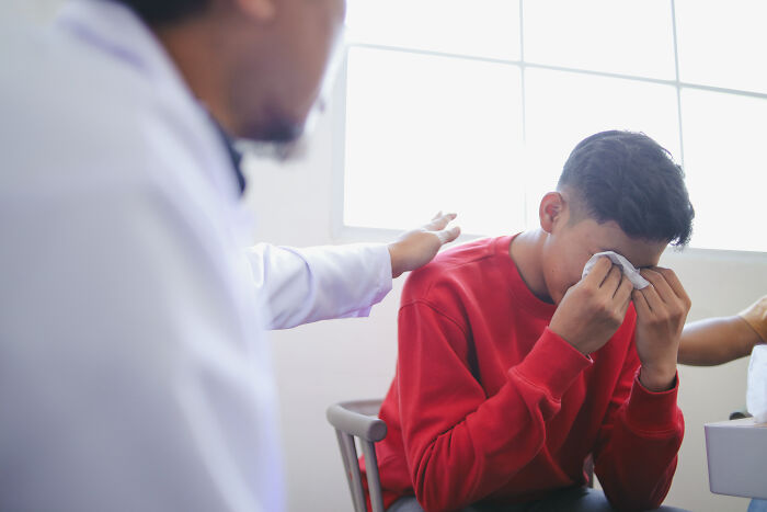 47 Family Secrets Parents Told Their Kids That Shook Them To The Core