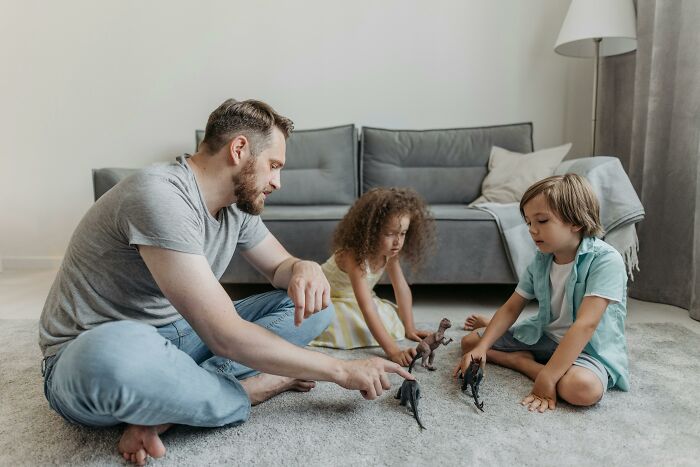 47 Family Secrets Parents Told Their Kids That Shook Them To The Core