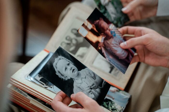 47 Family Secrets Parents Told Their Kids That Shook Them To The Core